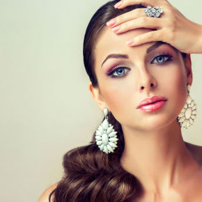 Goldschmuck bei Galerie Deluxe